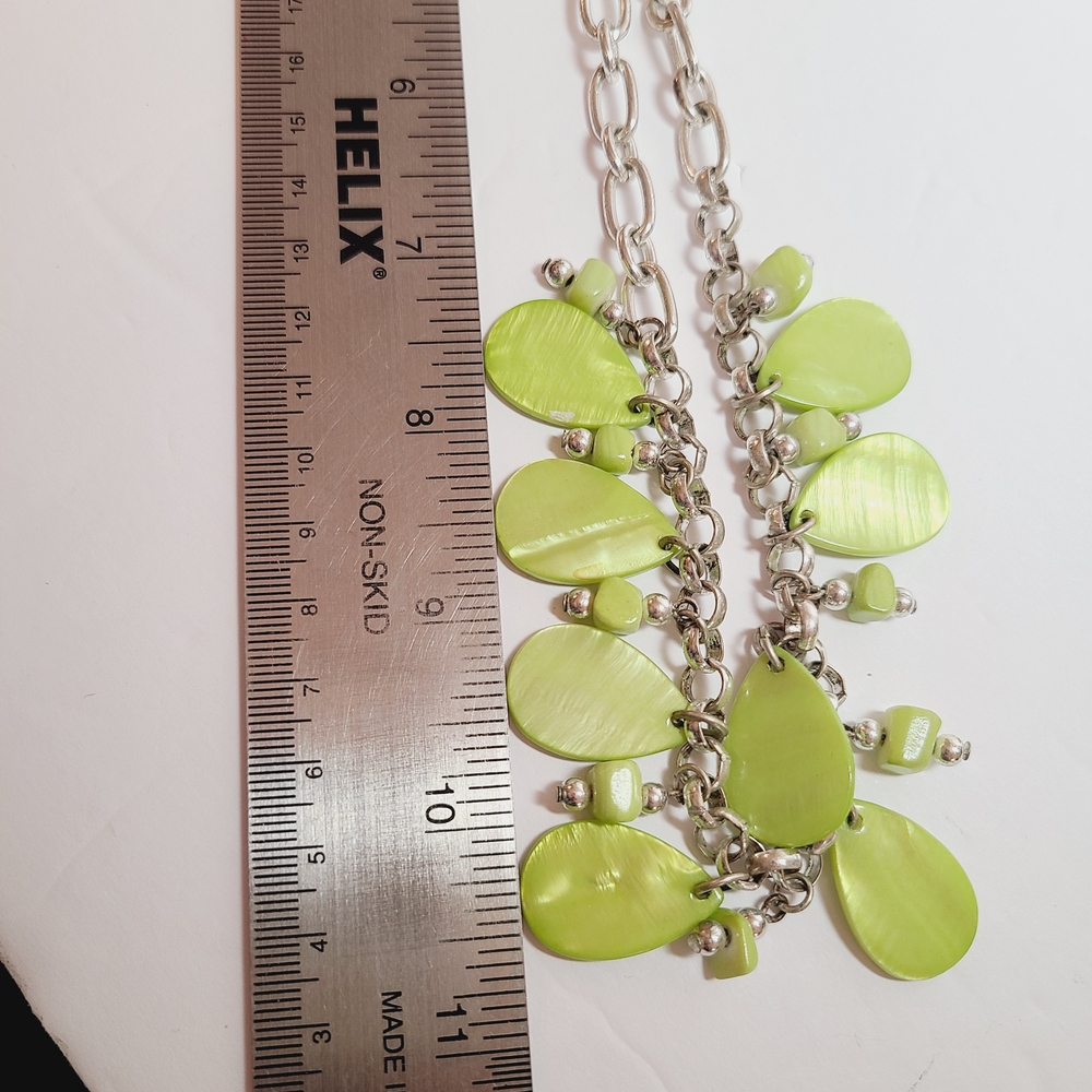 Vintage 90’s Lime Green Shell Necklace & Earring Set – Statement Jewelry - Picture 6 of 7